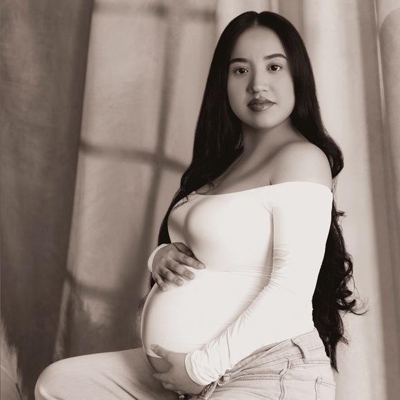 Meet your Posher, Casey - Picture 1 of 1